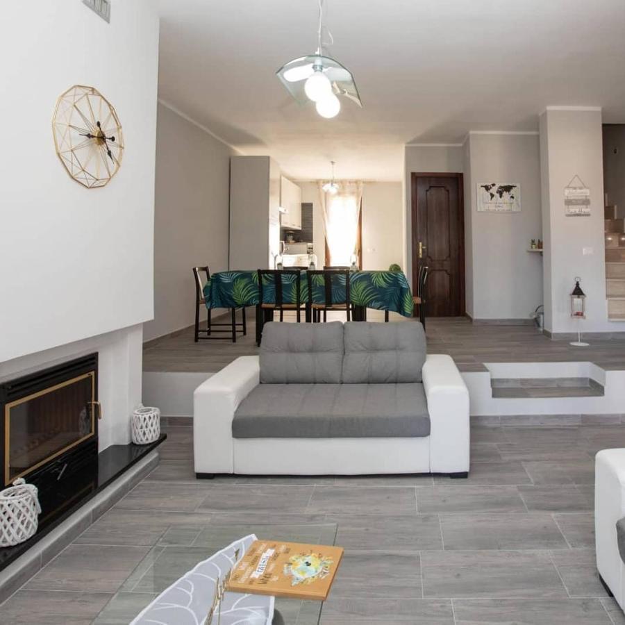 Sweethouse Pula Villa Porto Columbu - Perd'E Sali ภายนอก รูปภาพ