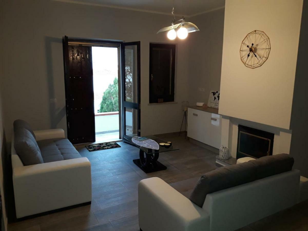 Sweethouse Pula Villa Porto Columbu - Perd'E Sali ภายนอก รูปภาพ